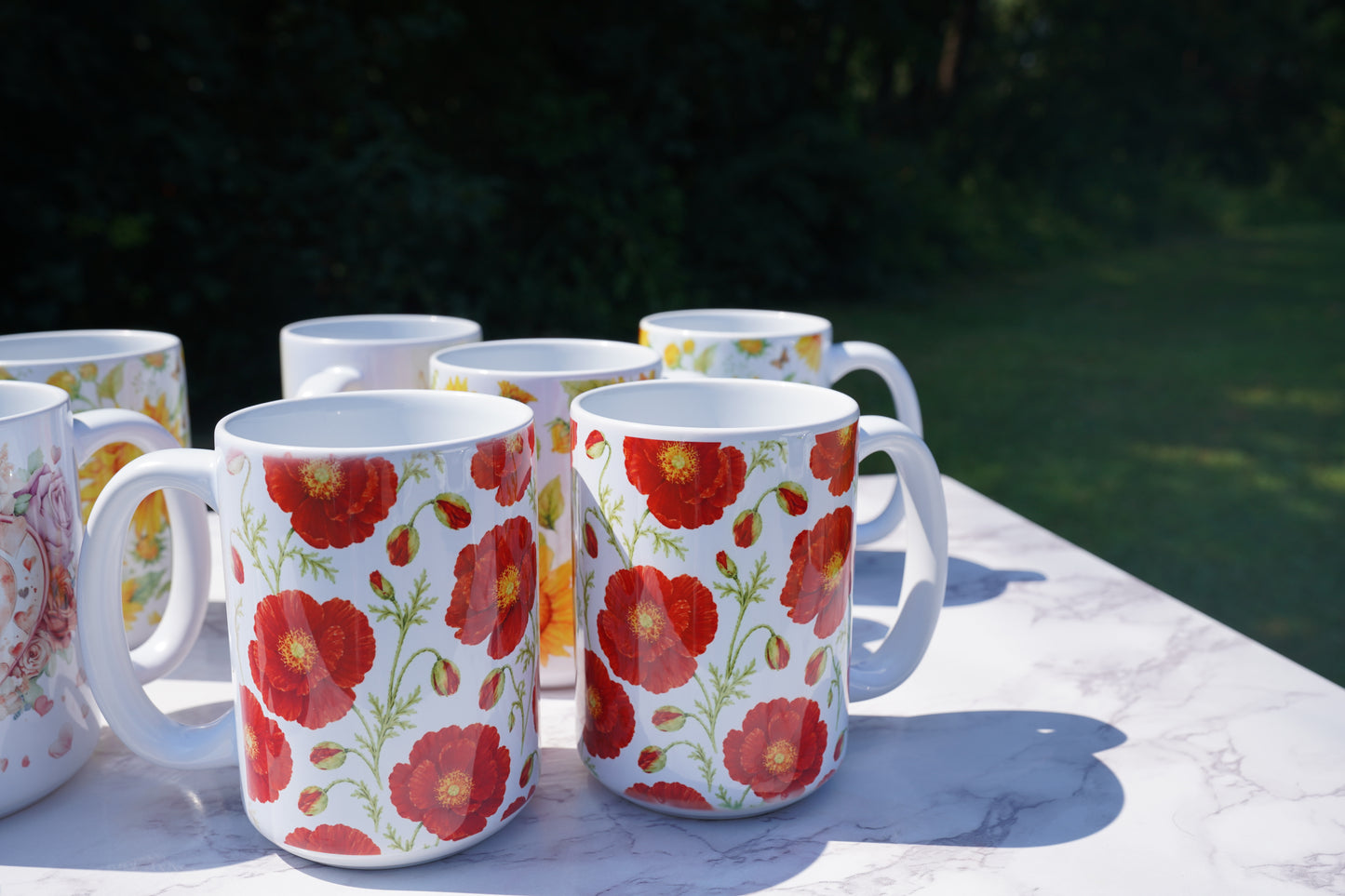 Case of 12 premium 15 oz Porcelain Poppy design mugs